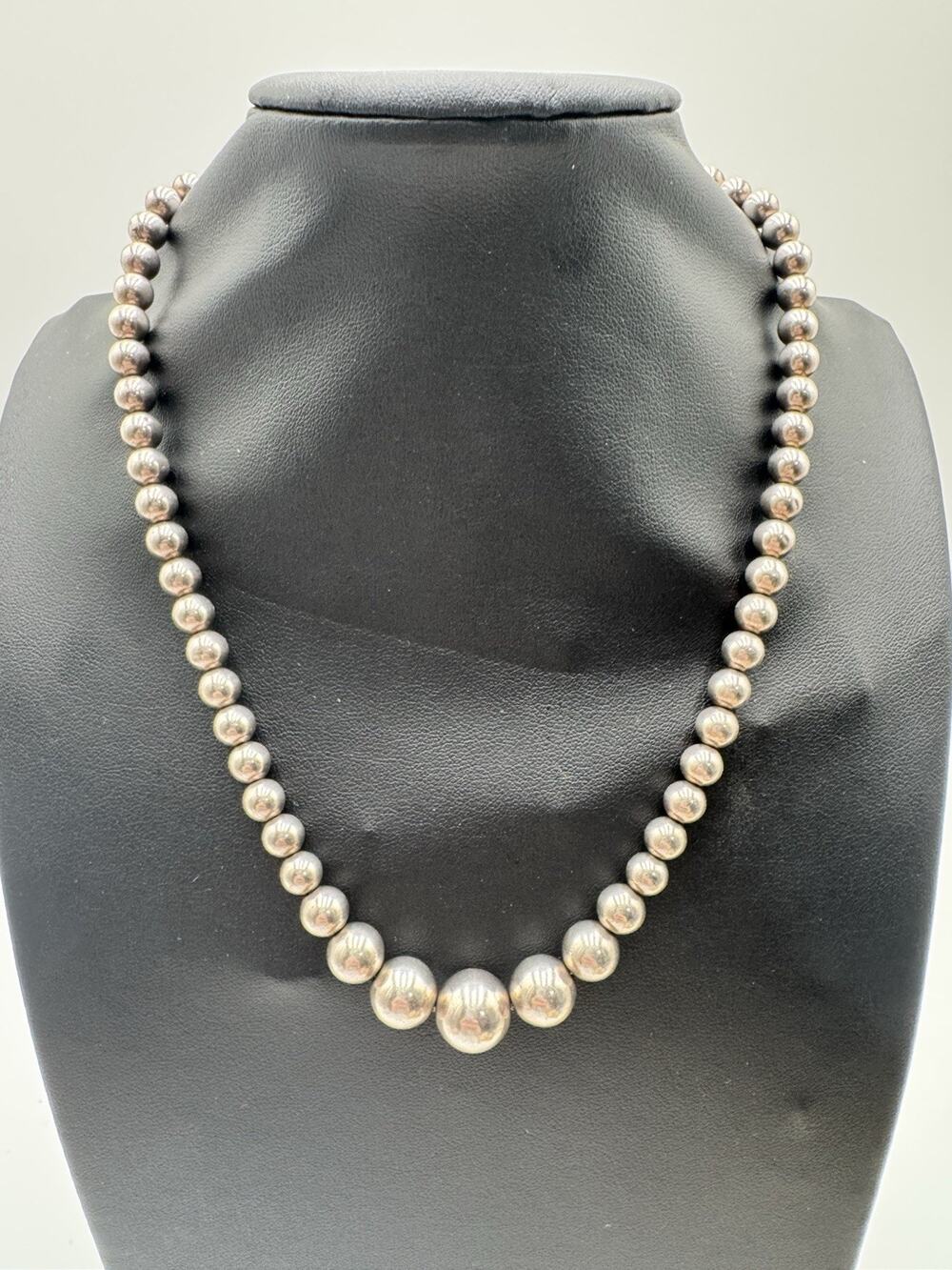 Sterling Silver Graduating Ball Necklace MCM Vintage 19 Inches Box Clasp